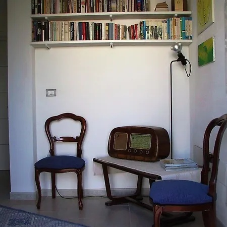 Solanas Bed & Breakfast Càbras