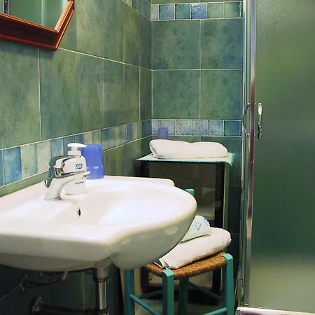 Solanas Bed & Breakfast 3*