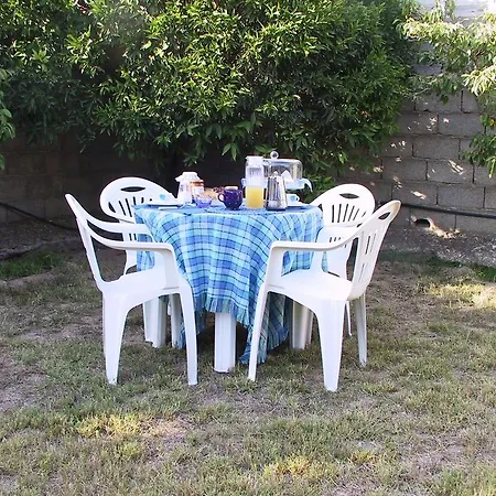 Bed & Breakfast Solanas 3*